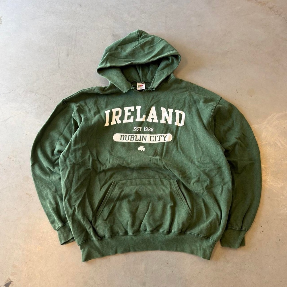 Vintage 90s Ireland distressed forest green pullover hoodie